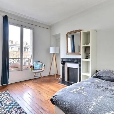 Haussmannian In Lägenhet