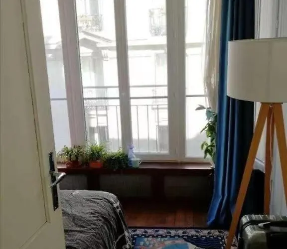 Lägenhet Haussmannian In Paris